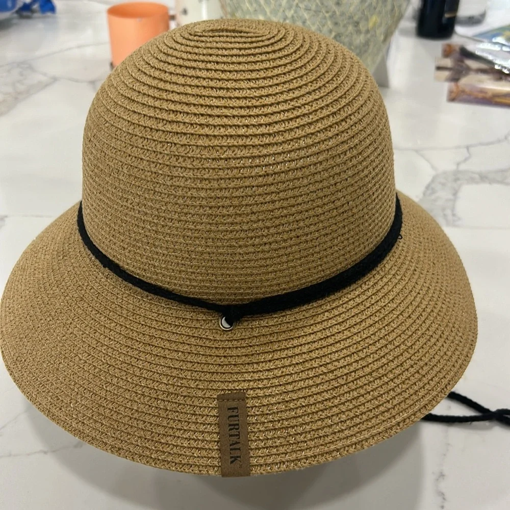 Furtalk New Straw Wide Brim‎ Hat with Ajustable Chin Strap. Inner Velcro Adj. M